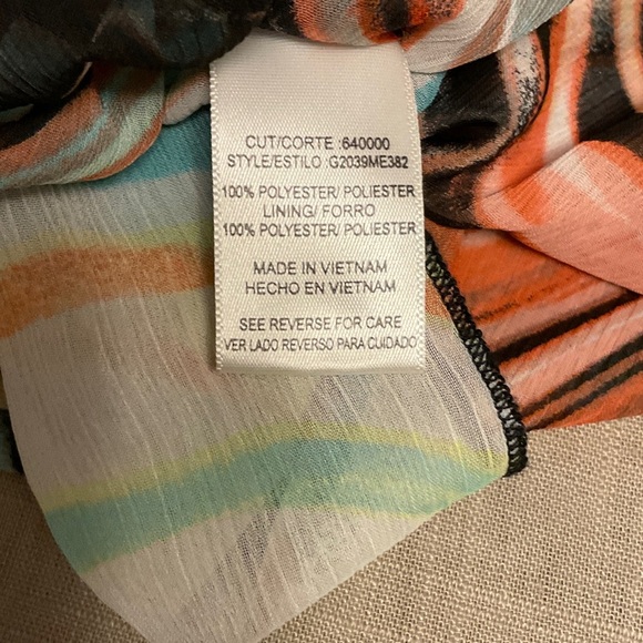 Halo Vibrant Swirl Women's Blouse - Picture 6 of 7